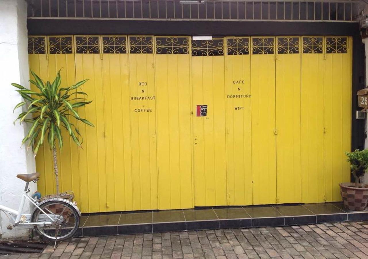 Ola Lavanderia Cafe Malacca Exterior foto